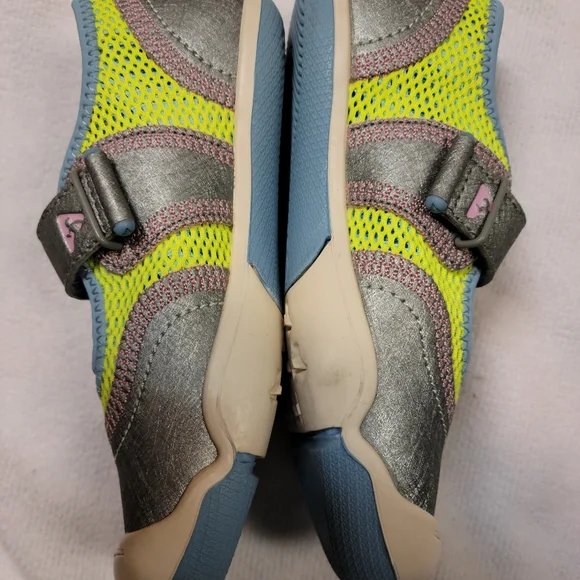 Plae emme 10.5 Gray and Yellow - Picture 4 of 7